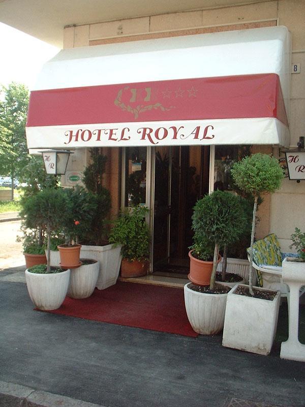 Hotel Royal 亚历山德里亚 外观 照片